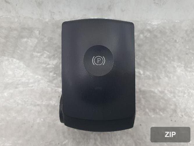 Renault QM5 2013 — кнопка/переключатель EPB 251755779R