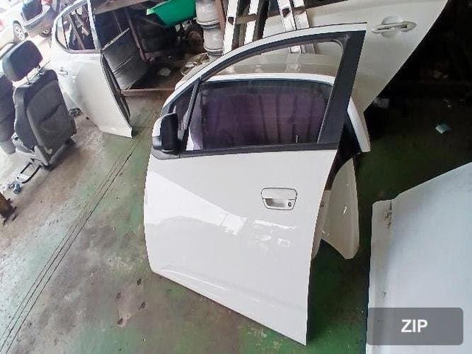 GM Daewoo Spark 2011 — передняя левая дверь