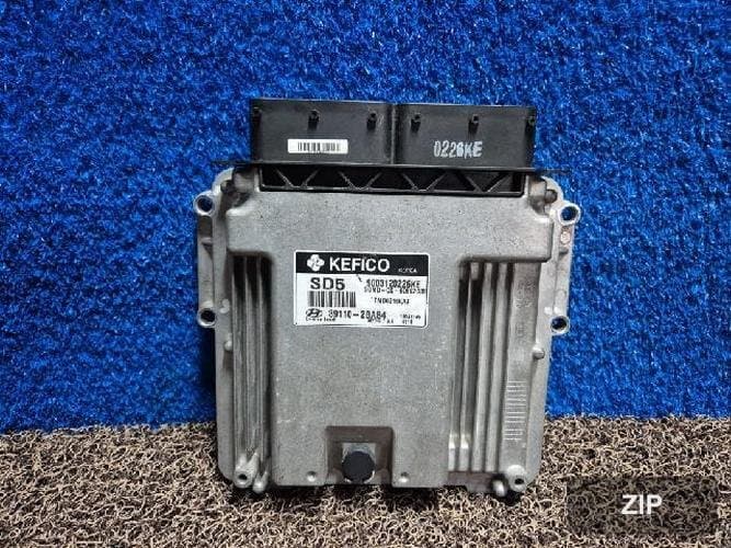 Hyundai Avante 2013 — блок управления двигателем ECU 391102BAB4