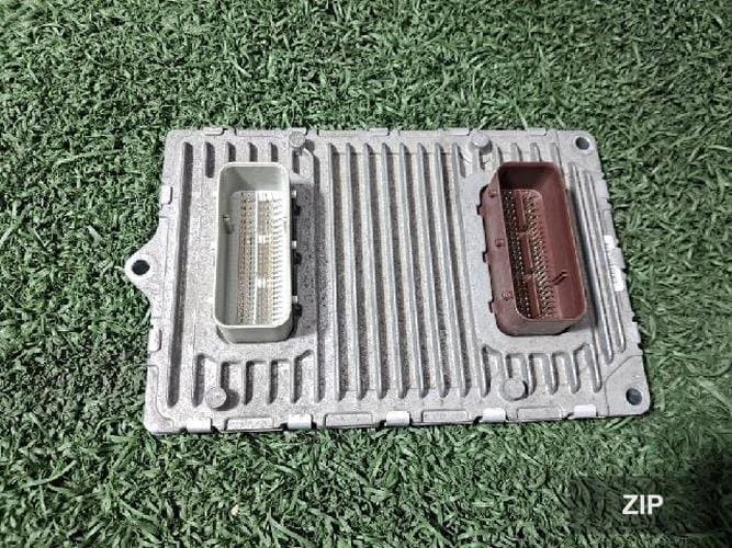 Jeep Compass 2014 — блок управления двигателем ECU P05150815AA