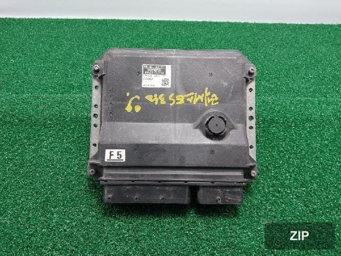 Блок управления ЭБУ 89661-33E00