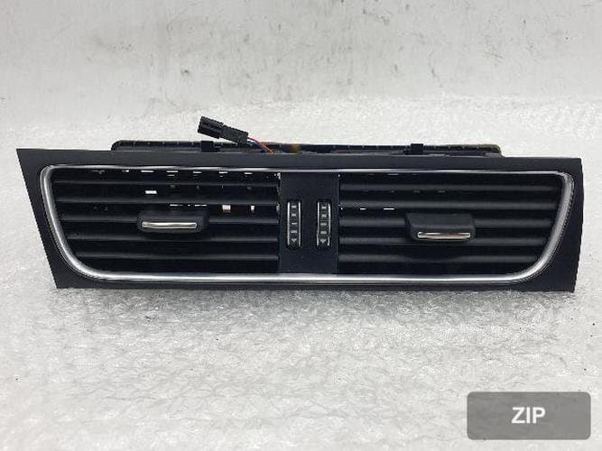 Audi A4 2014 — центральный дефлектор обдува 8T1820951E