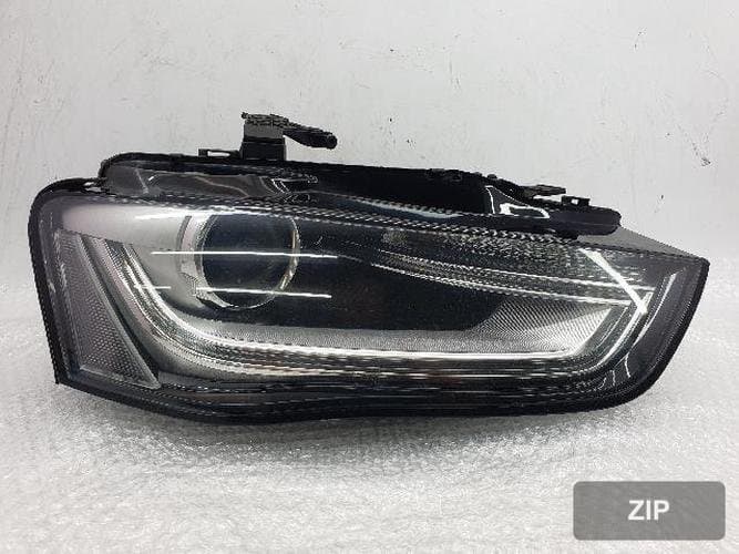 Audi A4 2014 — фара правая (ксенон HID)