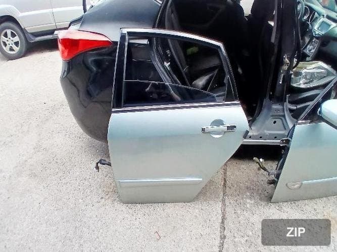 Renault SM5 2006 — дверь задняя левая