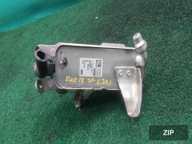 BMW 5 Series 2015 — масляный радиатор 8514515 7