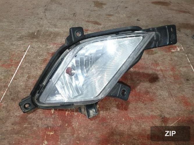 KG Mobility Korando 2013 — противотуманный фонарь правый 83202-34000