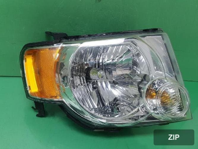 Ford Escape 2011 — фара правая 9L84-13005-A
