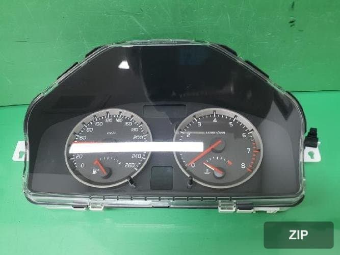 Volvo S40 2006 — щиток приборов