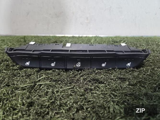 Hyundai Santa Fe 2020 — кнопка/переключатель 93600 S1000