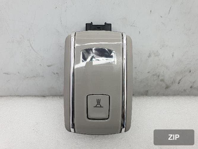 Citroën C4 2015 — плафон салона 96708 801 77