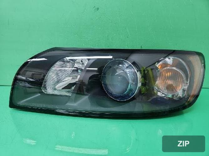 Volvo S40 2006 — фара левая 30698877