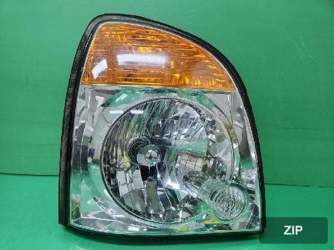 Hyundai Porter 2006 — фара правая