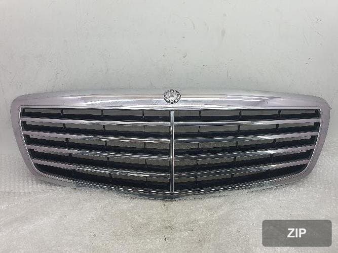 Mercedes-Benz S-Class 2006 — решётка радиатора A2218800083