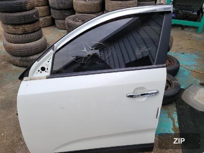 Kia Sorento 2011 — дверь передняя левая (водителя)