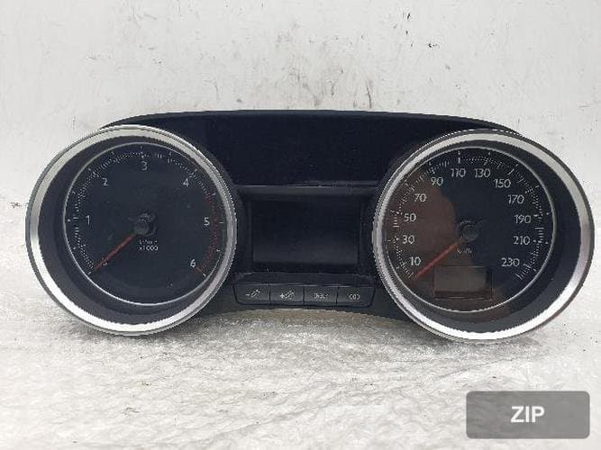 Peugeot 508 2012 — панель приборов 9800420680 2