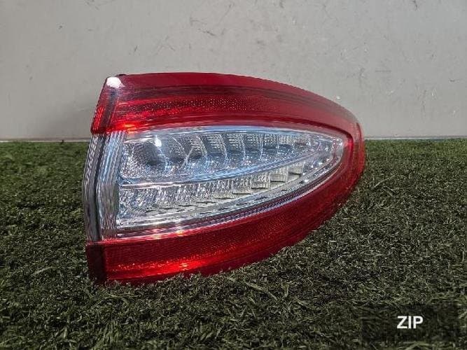 Ford Mondeo 2016 — фонарь задний правый (комбинированный) DS73 13404 DJ