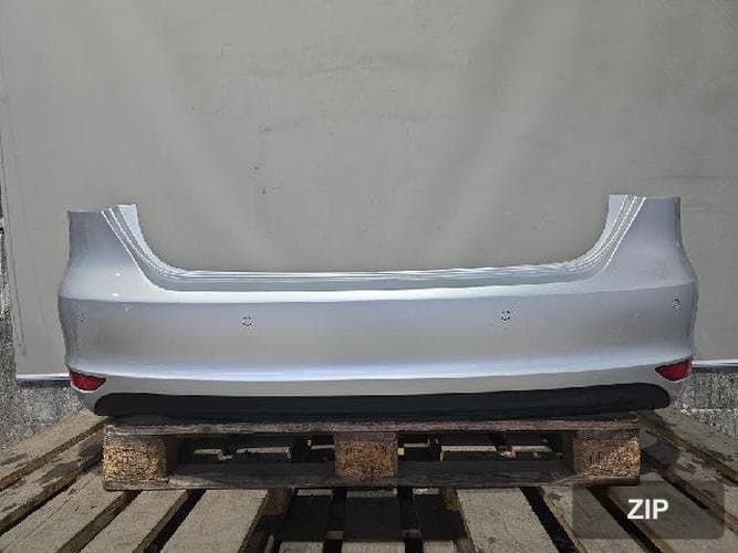 Volkswagen Jetta 2011 — бампер задний