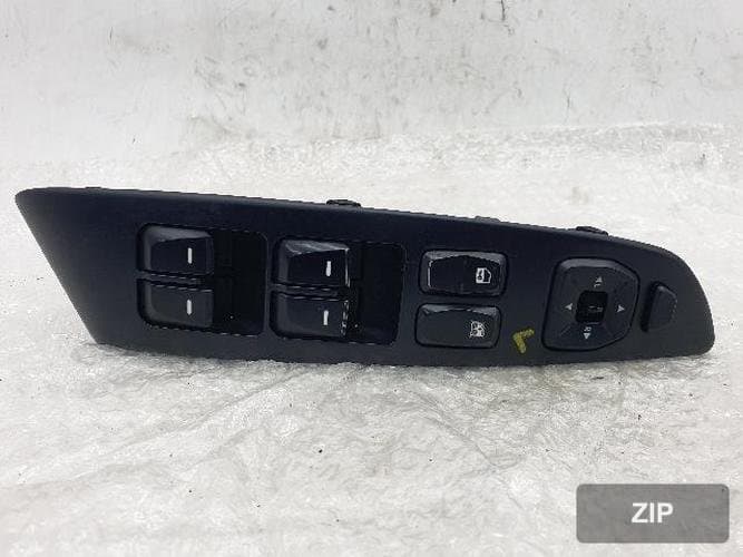 Hyundai Tucson 2010 — переключатель стеклоподъёмника водителя 93570-2S0109P