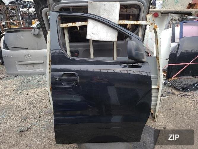 Hyundai Grand Starex 2011 — передняя дверь правая