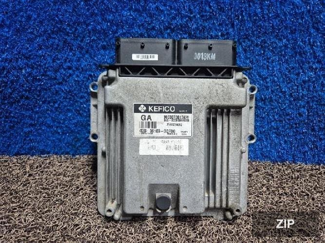Kia K7 2012 — блок управления двигателем ECU 391093CFD0 4