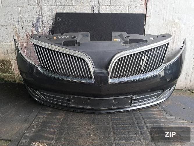 Ford MKS 2013 — передний бампер