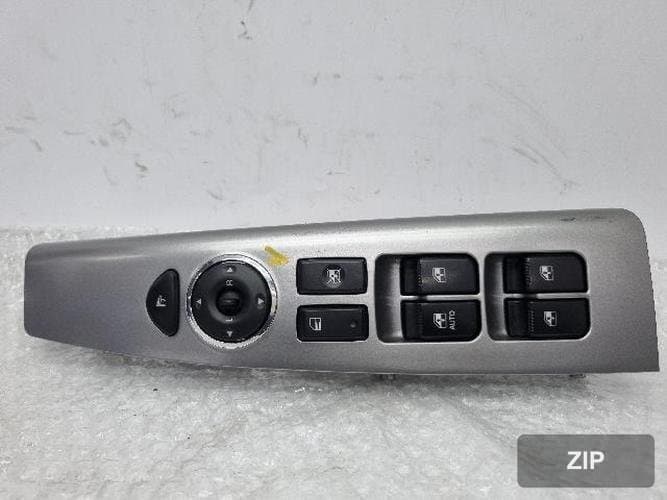 Hyundai Santa Fe 2010 — выключатель стеклоподъемника 93570-2B140BS 5