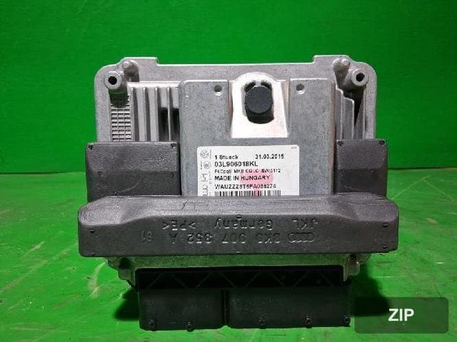 Audi A5 2015 — блок управления двигателем ECU 03L906018KL