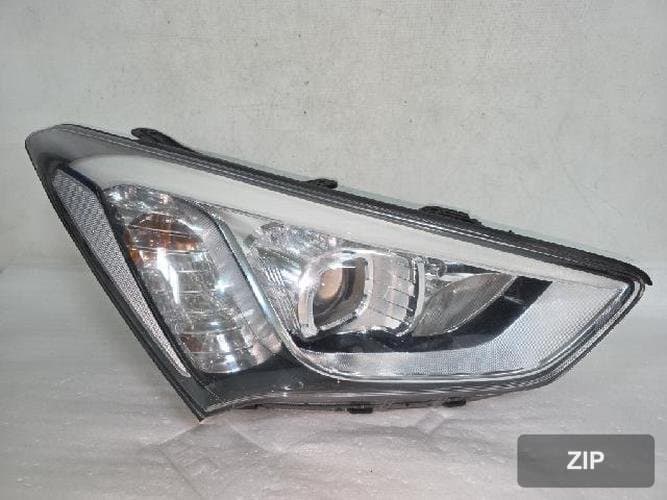 Hyundai Santa Fe 2013 — фара правая HID 8-контактная 92102-2W-1
