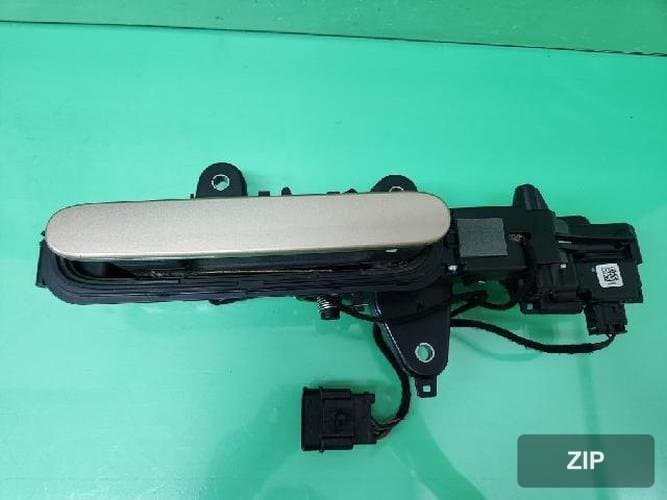 Hyundai Nexo 2021 — дверной замок 82532-FE000