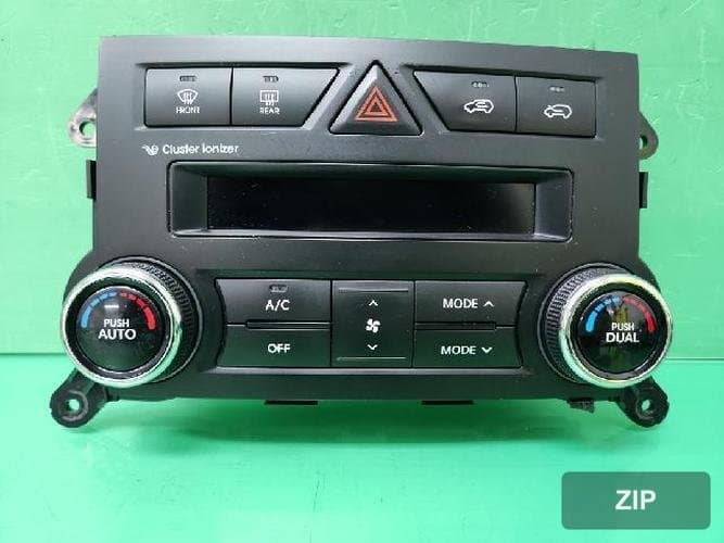 Kia Sorento 2010 — переключатель отопителя/кондиционера 97250-2P980