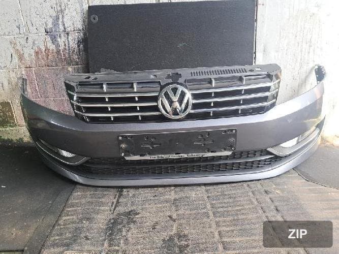 Volkswagen Passat 2015 — передний бампер