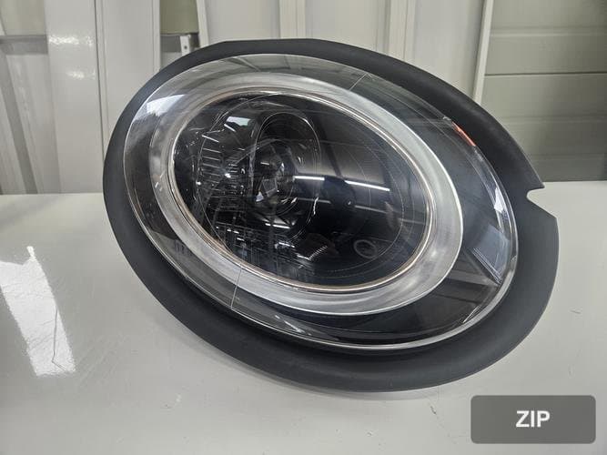 Mini Cooper 2021 — фара левая 63115A0196104