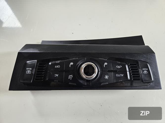 Audi A4 2013 — переключатель климат-контроля 8K1820043AG