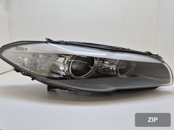 BMW 5 Series 2013 — фара правая 7271912