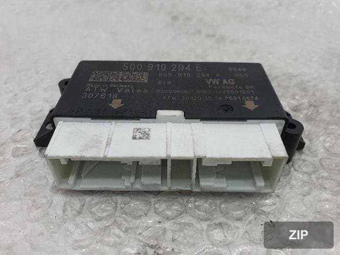 Volkswagen Golf 2015 — модуль парковки (PDC) 5Q0919294E