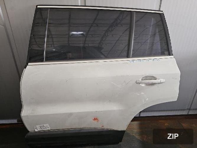 Volkswagen Tiguan 2015 — дверь задняя левая 5N0833055A