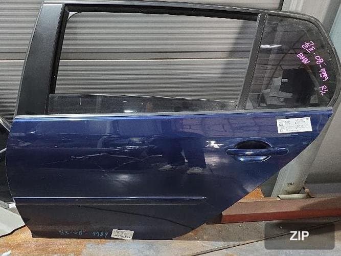 Volkswagen Golf 2008 — дверь задняя левая 1K6833105J