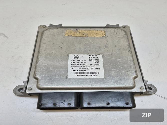 Mercedes-Benz E-Class W212 2015 — блок управления двигателем ECU A6519000503