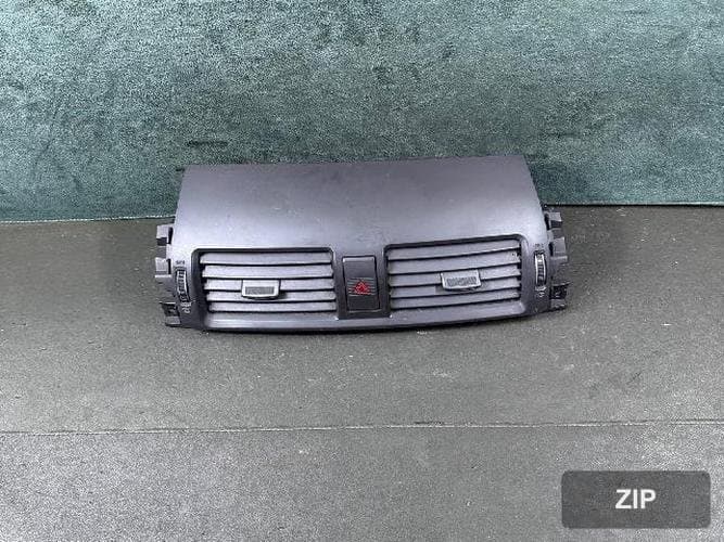 Kia Mohave 2008 — дефлектор воздуха 97420-2J000