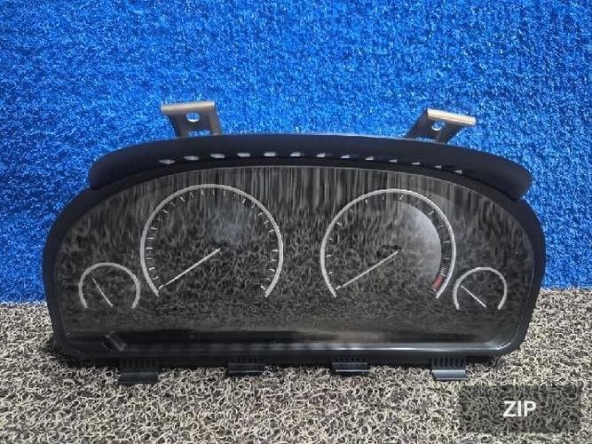 BMW 7 Series 2009 — панель приборов 9201990-01