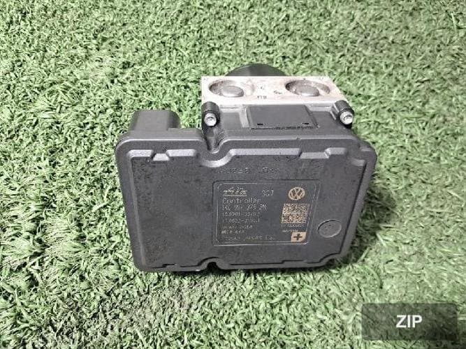 Volkswagen Passat 2015 — модуль ABS 1K0614517ED