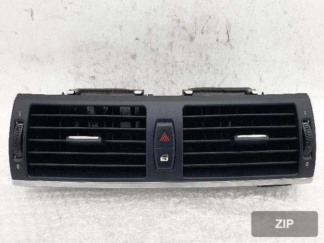 BMW X5 2013 — центральный дефлектор воздуховода панели приборов 6131-6919506-06