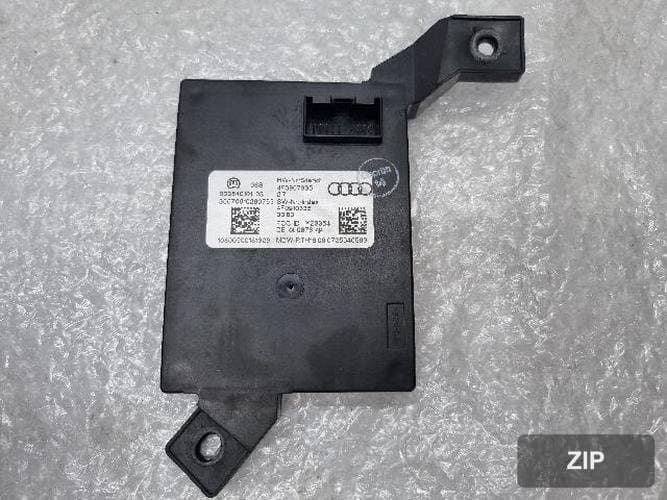 Audi A6 2008 — модуль бесключевого доступа 4F0 907 335
