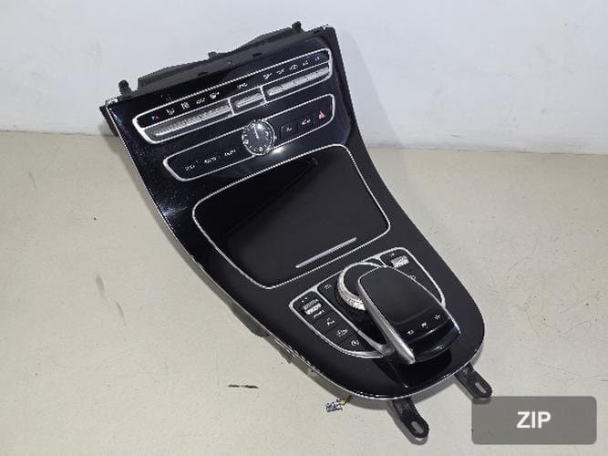 Mercedes-Benz E-Class 2019 — кнопка/переключатель A213 1