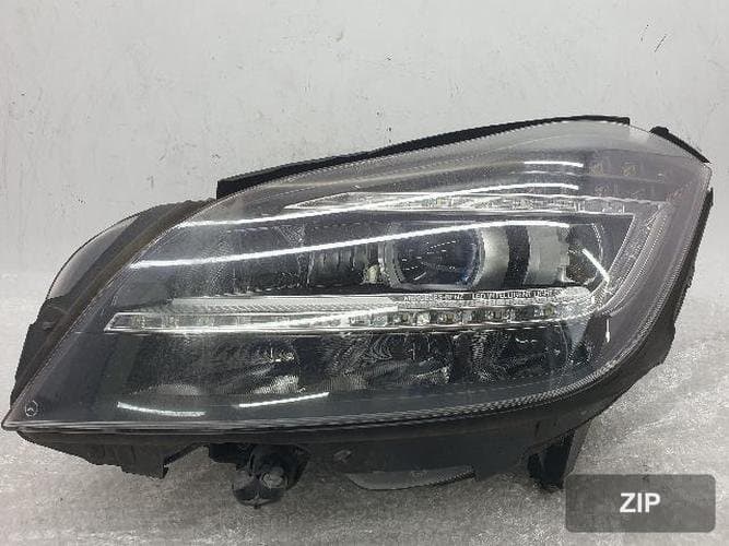Mercedes-Benz CLS-Class 2013 — фара левая A2188202159