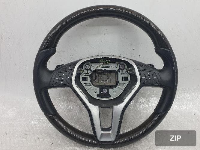 Mercedes-Benz CLS-Class 2013 — рулевое колесо A2184602618