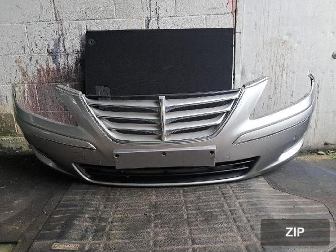 Hyundai Genesis 2011 — передний бампер