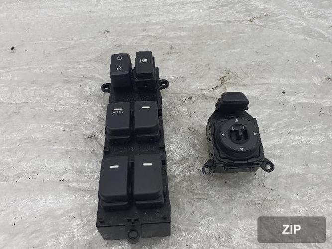 Kia K5 2013 — выключатель электростеклоподъемника водителя 93570-2T010