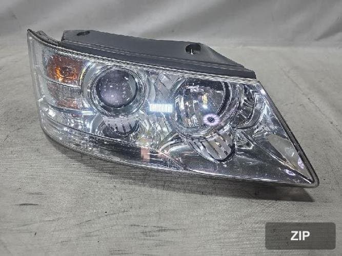 Hyundai Sonata 2009 — фара правая (передняя)