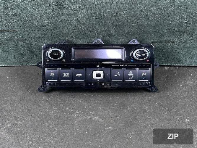 Kia K9 2013 — переключатель обогрева и кондиционера (климат-контроль) 93317-3T500